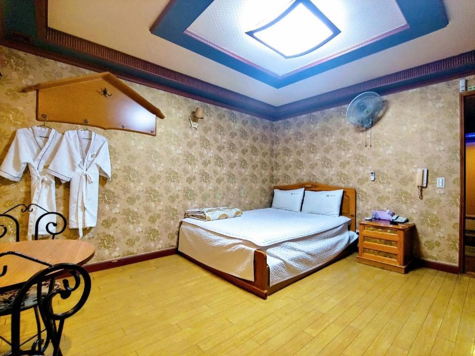 Alps Motel Busan Extérieur photo